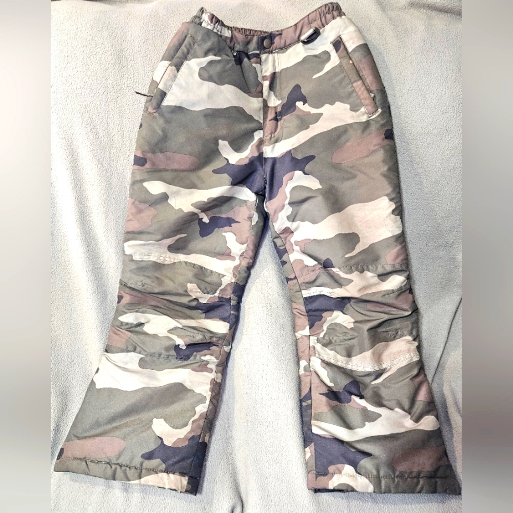 Boys Medium Camo Ski/Snow Pants